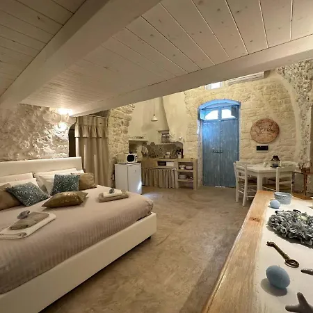 펜션 Bianco Calce - 오스투니