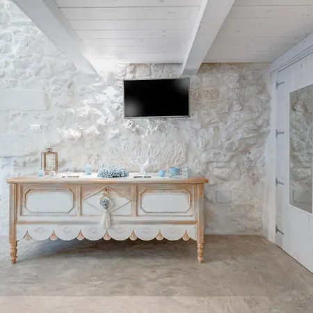 펜션 Bianco Calce - 오스투니